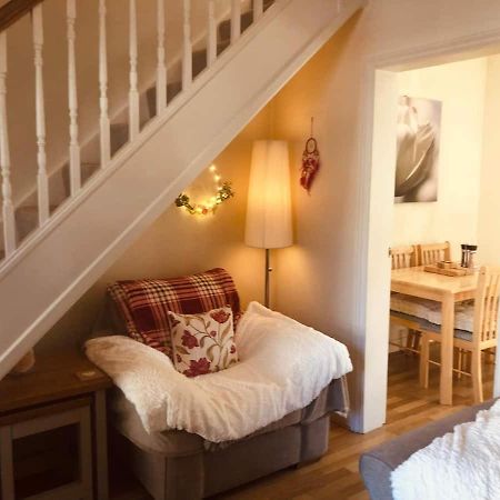 Boutique Cottage In The Heart Of Buxton Town מראה חיצוני תמונה