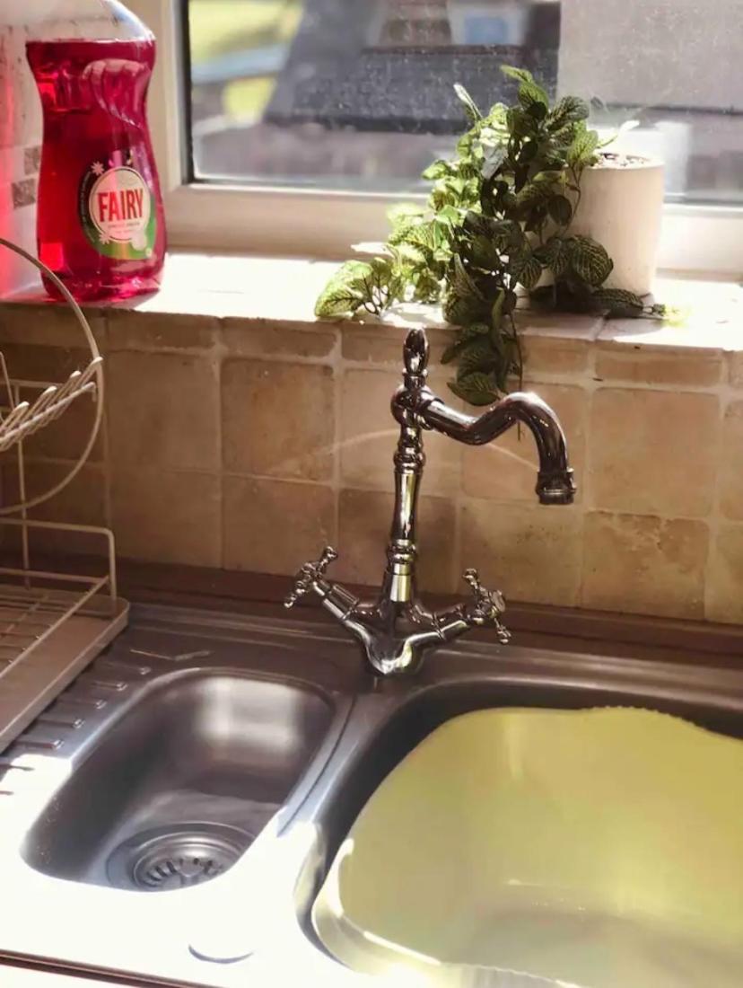 Boutique Cottage In The Heart Of Buxton Town מראה חיצוני תמונה